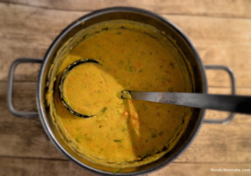 Skandinavische Sommersuppe