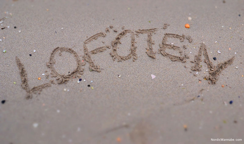 Lofoten, Inselgruppe Norwegen, weißer Strand, rote Holz-Häuser, Stockfisch, Natur, Wandern, Angeln, Hennigsvær, Leknes, Reine, Svolvær, Urlaub, Reise, Kreuzfahrt, Skandinavien, Costa