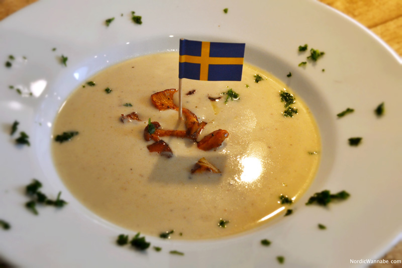 Cremige Pfifferlingsuppe, Skandinavien, Norwegen, Schweden, Finnland, schnell, einfach, Rezept, skandinavisch, www.NordicWannabe.com