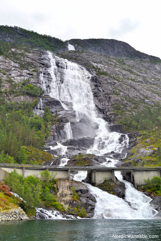 Haugesund, Hauglandet, Olden, Olen, Bohrinsel, Norwegen, Skandinavien, Blog, Reise, Urlaub, Kreuzfahrt, Costa, Rovær, Langfossen, Akkrafjord,