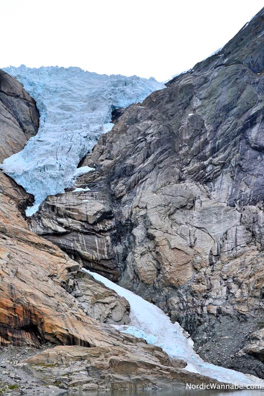 Olden, Stryn, Norwegen, Skandinavien, Blog, Kreuzfahrt, NeoRomantica, Costa, Berge, Schnee, Natur, Wandern, Eis, Gletscher, Wald, Reisetipps