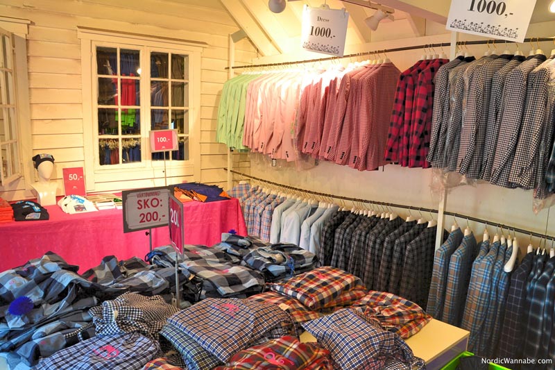 Olden, Stryn, Norwegen, Skandinavien, Blog, Kreuzfahrt, NeoRomantica, Costa, Berge, Schnee, Natur, Wandern, Eis, Gletscher, Wald, Reisetipps, Moods of Norway, Fashion, Design, Norwegische Mode