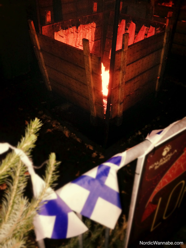 Finnisches Weihnachtsdorf, Hannover, Stuttgart, Leipzig, Flammlachs, Rentier, Elchbratwurst, Glögi, Glühwein, Weihnachtsmarkt, Wichtel, Lakritz , Elch