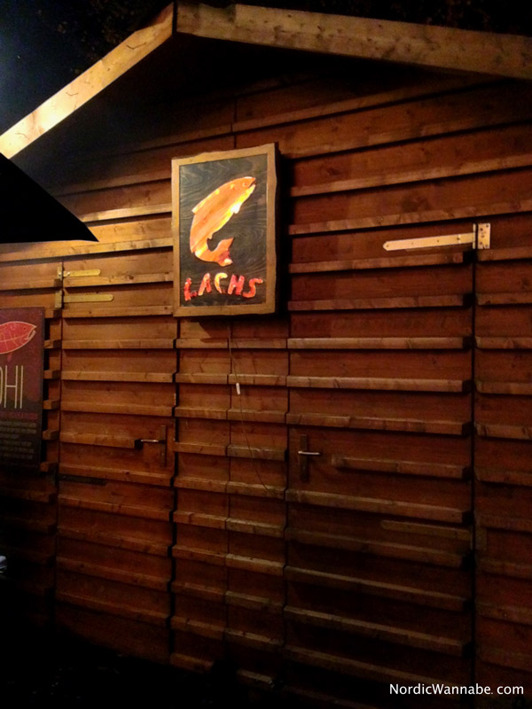 Finnisches Weihnachtsdorf, Hannover, Stuttgart, Leipzig, Flammlachs, Rentier, Elchbratwurst, Glögi, Glühwein, Weihnachtsmarkt, Wichtel, Lakritz , Elch