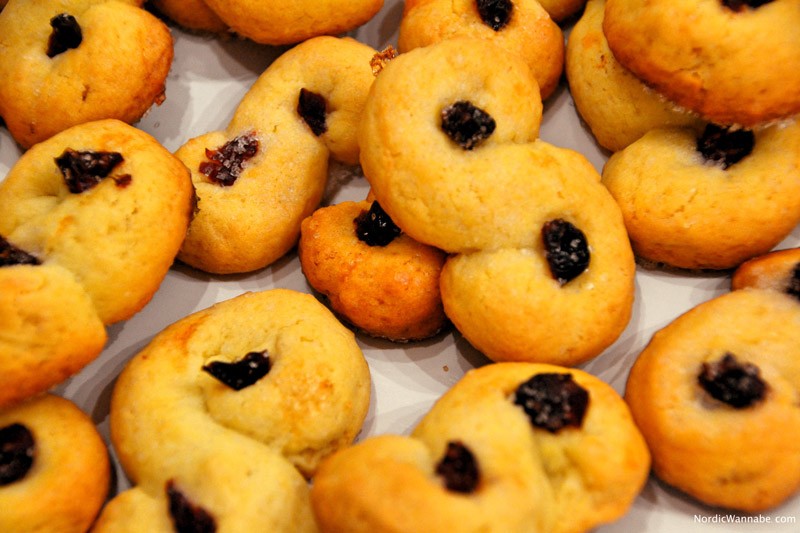 Lussekatter, Lucia, Kekse, Plätzchen, Backen, Rezept, Safran, Cranberrys, Schweden, Skandinavien, Norwegen, Dänemark, Finnland