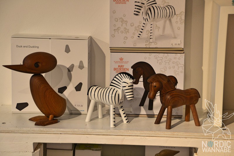 Skandinavien-Blog, Design House Stockholm, Frankfurt, Skandinavisch Einrichten, Wohnen, schwedisch, Lampen, leuchten, Wohnaccessoires, Möbel, Scandi Style., Design, Norwegen, Schweden, Finnland, Dänemark, Skandinavien, Blog, Interieur, Interior, Kähler, Kay Bojesen, Normann Copenhagen, madebyarchitecture, northern light, hoptimist, applicata, Sandqvist,