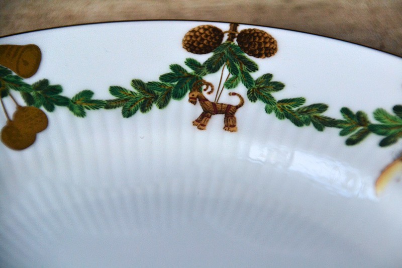 Royal Copenhagen, Royal Kopenhagen, Weihnachtsgeschirr, Porzellan, Weihnachtsmuster, Dänemark, Living, Tischkultur, Lothar John, Hannover, Skandinavien, dänisches Design, Wo finde ich, Dänisches Geschirr, Tasse, Teller