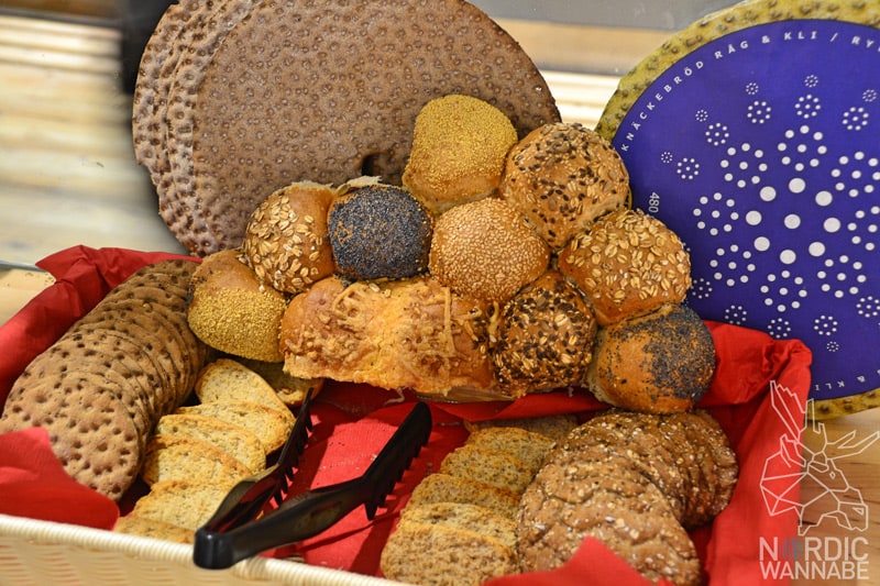 Julbord, schwedisches Buffet, Ikea, Osnabrück, Elch, Lachs, Mandeltorte, Knäckebrot, Köttbullar, Brot, Käse, Blog, Schweden, Skandinavien, Tünnbröd, Lucia