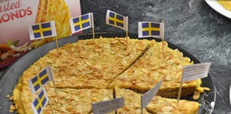 Julbord, schwedisches Buffet, Ikea, Osnabrück, Elch, Lachs, Mandeltorte, Knäckebrot, Köttbullar, Brot, Käse, Blog, Schweden, Skandinavien, Tünnbröd, Lucia