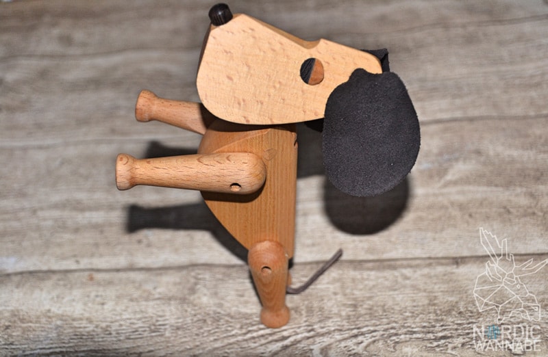 OSCAR von Architectmade, Dänisches Design, Lothar John, Lothar John Tischkultur, Onlineshop für skandinavische Marken, Dänemark, Blog, Skandinavien, Holzhund, Buche, Design, Architectmade