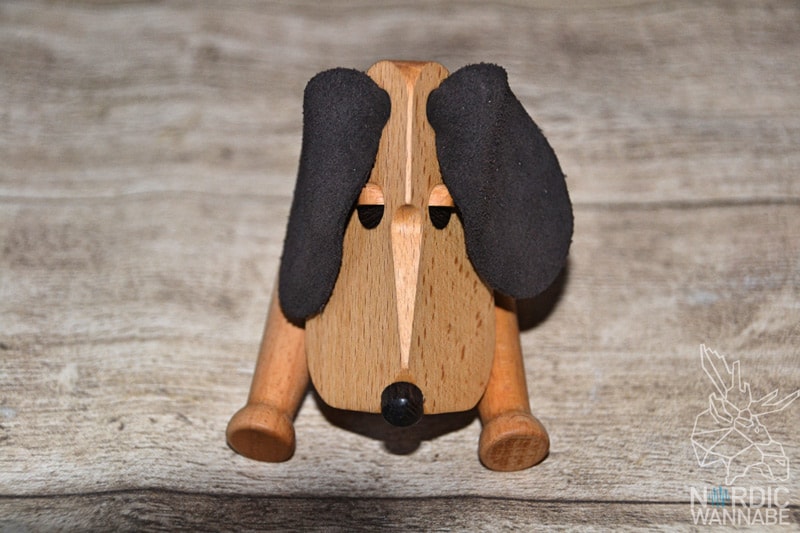 OSCAR von Architectmade, Dänisches Design, Lothar John, Lothar John Tischkultur, Onlineshop für skandinavische Marken, Dänemark, Blog, Skandinavien, Holzhund, Buche, Design, Architectmade