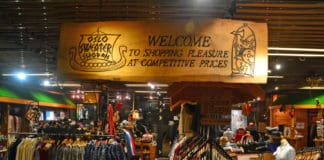 Radisson Blu Scandinavia, Souvenirs aus Oslo, Oslo Sweatershop, Souvenirläden, Norwegen, Skandinavien, Blog, Elche, Trolle, Norwegerpullover, Norwegerpulli, Norwegen-Pullover, Handschuhe, Magnete, Trolle, Norwegenmuster, Norwegermuster, Marius, Dale of Norway, Becher, Gläser, Stoffelch,