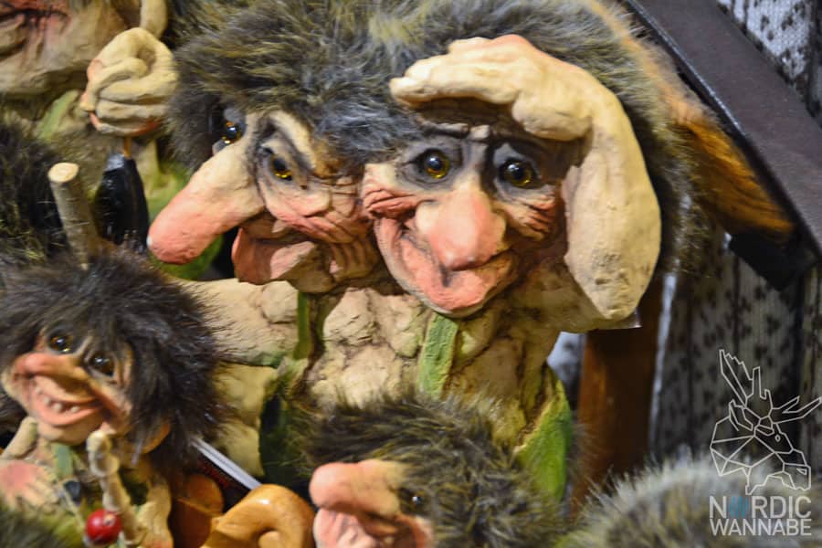 Radisson Blu Scandinavia, Souvenirs aus Oslo, Oslo Sweatershop, Souvenirläden, Norwegen, Skandinavien, Blog, Elche, Trolle, Norwegerpullover, Norwegerpulli, Norwegen-Pullover, Handschuhe, Magnete, Trolle, Norwegenmuster, Norwegermuster, Marius, Dale of Norway, Becher, Gläser, Stoffelch,