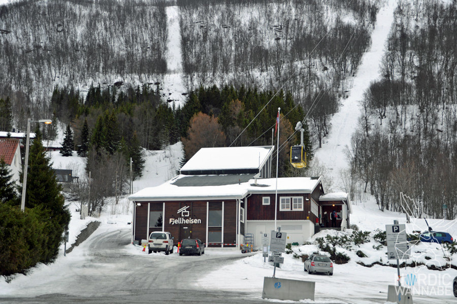 Tromso, Tromsø, Norwegen, Nordnorwegen, Nordlichtsafari, Polarlichter, Nordlichter, Wo kann man, Skandinavien, Blog, Skandiblog, Eismeer-Kathedrale, Huskies, Rentiere