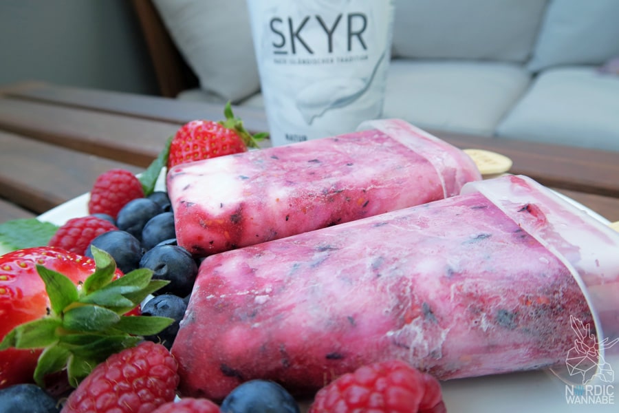 Skyr-Eis, Skyr, Eis, Homemade, gesund, vegetarisch, Magerquark, Island, Skandinavien, Blog, hygge, Arla, Blaubeeren, Erdbeeren, Himbeeren, Depot, Hygge-Eis, lecker, einfach,