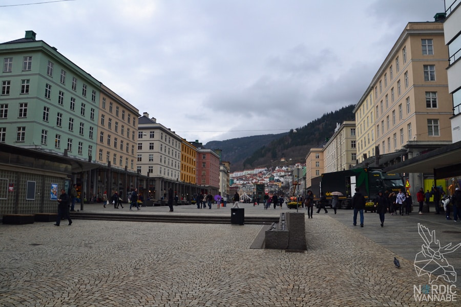 Bergen, Norwegen, Skandinavien, Blog, Bryggen, Fjord, White Lady, Fischmarkt, Fløibanen, Fløibahn, Kreuzfahrt, Sehenswürdigkeiten, Edvard Grieg, Café,