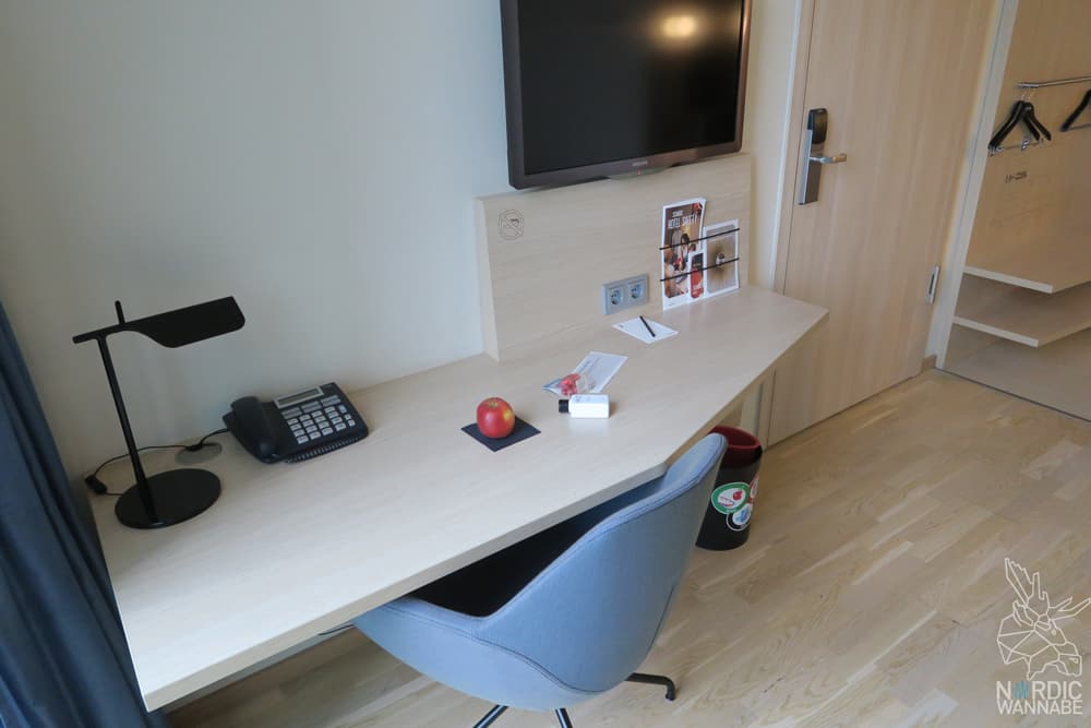 Scandic Hotel Emporio Hamburg, Scandic Hotel Emporio, Scandic Hotel, Hamburg, Skandinavien, Hotelübernachtung, Erfahrung, Reisebericht, Bewertung, Design Hotel, Superior Zimmer, Zimmer, NordicWannabe, Blog, Blogger