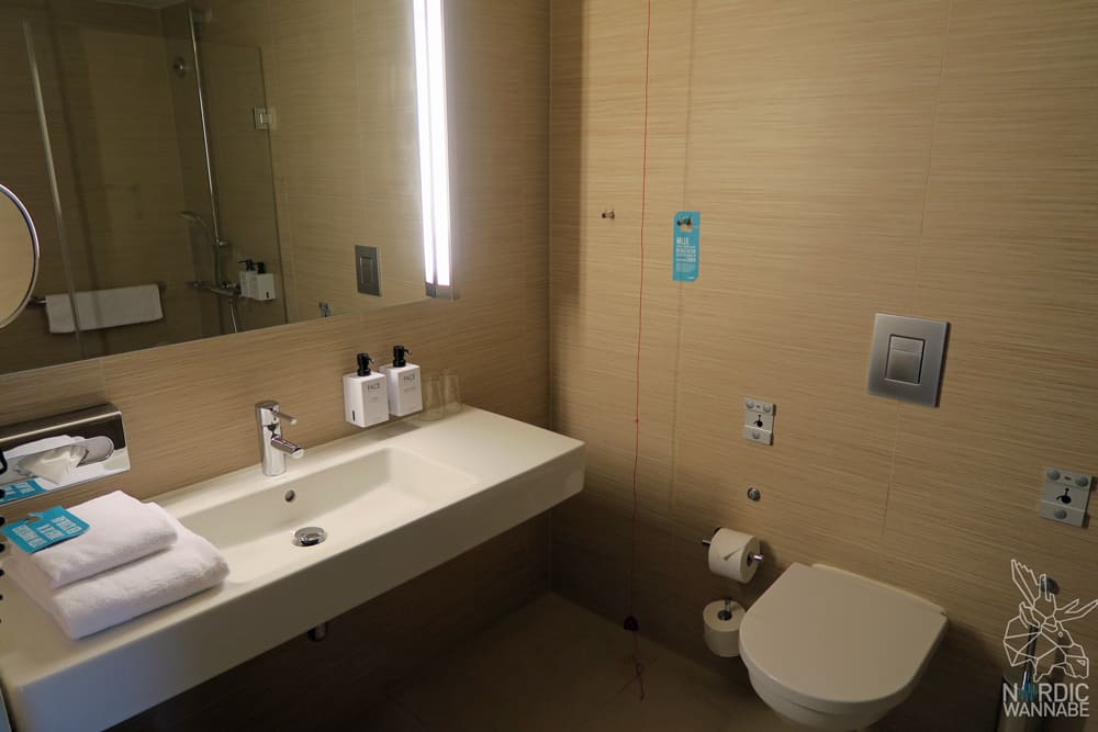 Scandic Hotel Emporio Hamburg, Scandic Hotel Emporio, Scandic Hotel, Hamburg, Skandinavien, Hotelübernachtung, Erfahrung, Reisebericht, Bewertung, Design Hotel, Superior Zimmer, Zimmer, NordicWannabe, Blog, Blogger