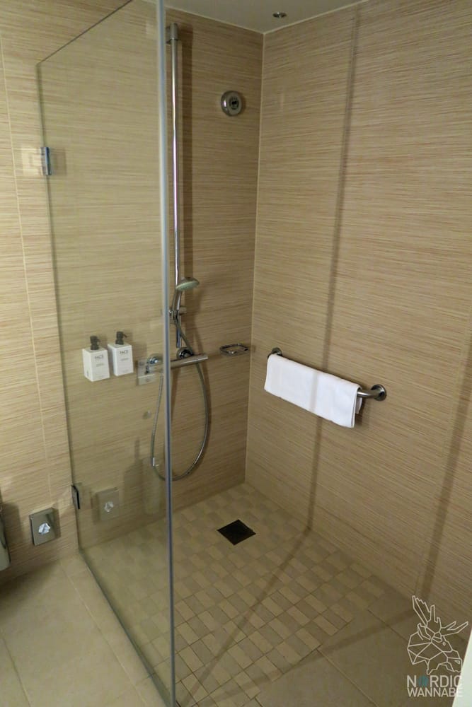 Scandic Hotel Emporio Hamburg, Scandic Hotel Emporio, Scandic Hotel, Hamburg, Skandinavien, Hotelübernachtung, Erfahrung, Reisebericht, Bewertung, Design Hotel, Superior Zimmer, Zimmer, NordicWannabe, Blog, Blogger