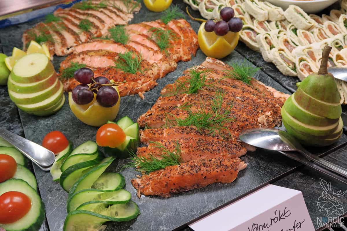 schwedische Krebsfest, Krebse, Schweden, IKEA, IKEA Osnabrück, Lachs, Garnelen, Kräftskiva, Schnapslieder, Köttbullar, Blog, Schweden, Erfahrungen, Möbel