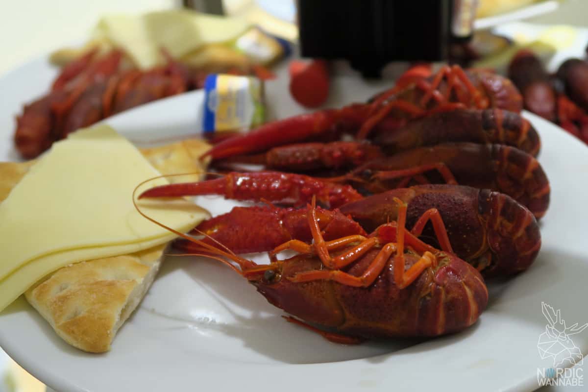 schwedische Krebsfest, Krebse, Schweden, IKEA, IKEA Osnabrück, Lachs, Garnelen, Kräftskiva, Schnapslieder, Köttbullar, Blog, Schweden, Erfahrungen, Möbel