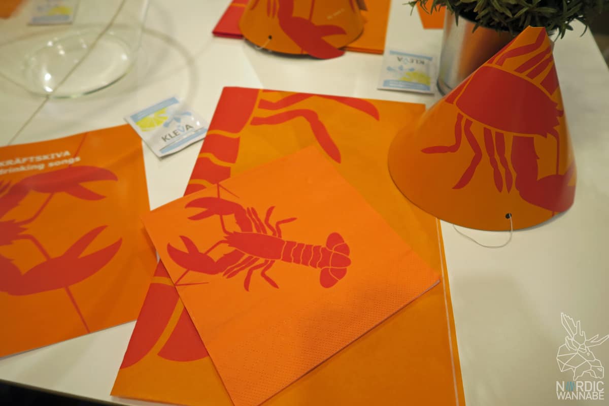 schwedische Krebsfest, Krebse, Schweden, IKEA, IKEA Osnabrück, Lachs, Garnelen, Kräftskiva, Schnapslieder, Köttbullar, Blog, Schweden, Erfahrungen, Möbel