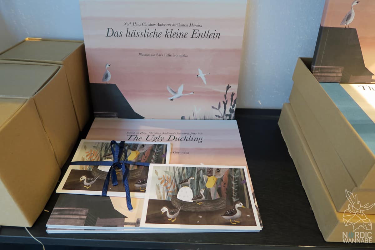 Illums Bolighus, Hamburg, Shopping, Hygge Kaufhaus, Design,Skandinavien, Schweden, Norwegen, Dänemark, iittala, marimekko, Design House Stockholm, Royal Copenhagen, Design Letters, La Bruket, Tromborg, Lakrids, Kay Bojesen, Kähler, Stelton, Holmegaard, Louis Poulsen, Royal Copenhagen, Fritz Hansen, Normann Copenhagen, BY Lassen, Skandinavisk, Architectmade, Rains, Lucie Kaas, Hoptimist, Georg Jensen, Finnland, finnisches Design, schwedisches Design, dänisches Design, Neuer Wall, Hamburg Shopping, Einkaufen, Store, Shop, Laden,