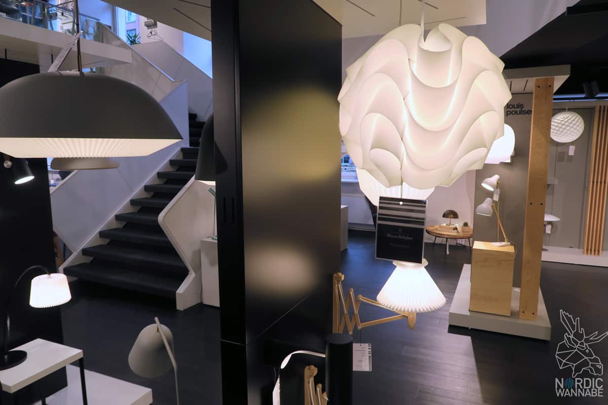 Illums Bolighus, Hamburg, Shopping, Hygge Kaufhaus, Design,Skandinavien, Schweden, Norwegen, Dänemark, iittala, marimekko, Design House Stockholm, Royal Copenhagen, Design Letters, La Bruket, Tromborg, Lakrids, Kay Bojesen, Kähler, Stelton, Holmegaard, Louis Poulsen, Royal Copenhagen, Fritz Hansen, Normann Copenhagen, BY Lassen, Skandinavisk, Architectmade, Rains, Lucie Kaas, Hoptimist, Georg Jensen, Finnland, finnisches Design, schwedisches Design, dänisches Design, Neuer Wall, Hamburg Shopping, Einkaufen, Store, Shop, Laden,