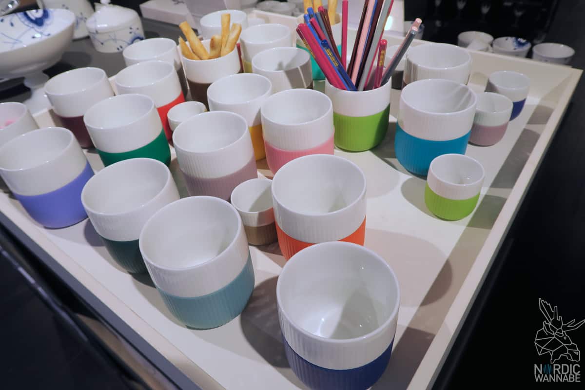 Illums Bolighus, Hamburg, Shopping, Hygge Kaufhaus, Design,Skandinavien, Schweden, Norwegen, Dänemark, iittala, marimekko, Design House Stockholm, Royal Copenhagen, Design Letters, La Bruket, Tromborg, Lakrids, Kay Bojesen, Kähler, Stelton, Holmegaard, Louis Poulsen, Royal Copenhagen, Fritz Hansen, Normann Copenhagen, BY Lassen, Skandinavisk, Architectmade, Rains, Lucie Kaas, Hoptimist, Georg Jensen, Finnland, finnisches Design, schwedisches Design, dänisches Design, Neuer Wall, Hamburg Shopping, Einkaufen, Store, Shop, Laden,