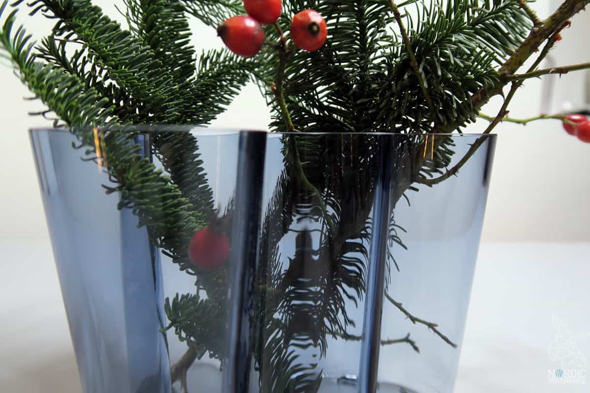 Iittala, Geschirr, Glas, Finnland, finnisches Design, Weihnachten, Skandinavisches Design, Hygge, Gemütlich, Alvar Aalto, Teelichter, Vasen, Teller, finnische Marke, Tassen, Keksdosen, skandinavische Weihnachtsdeko