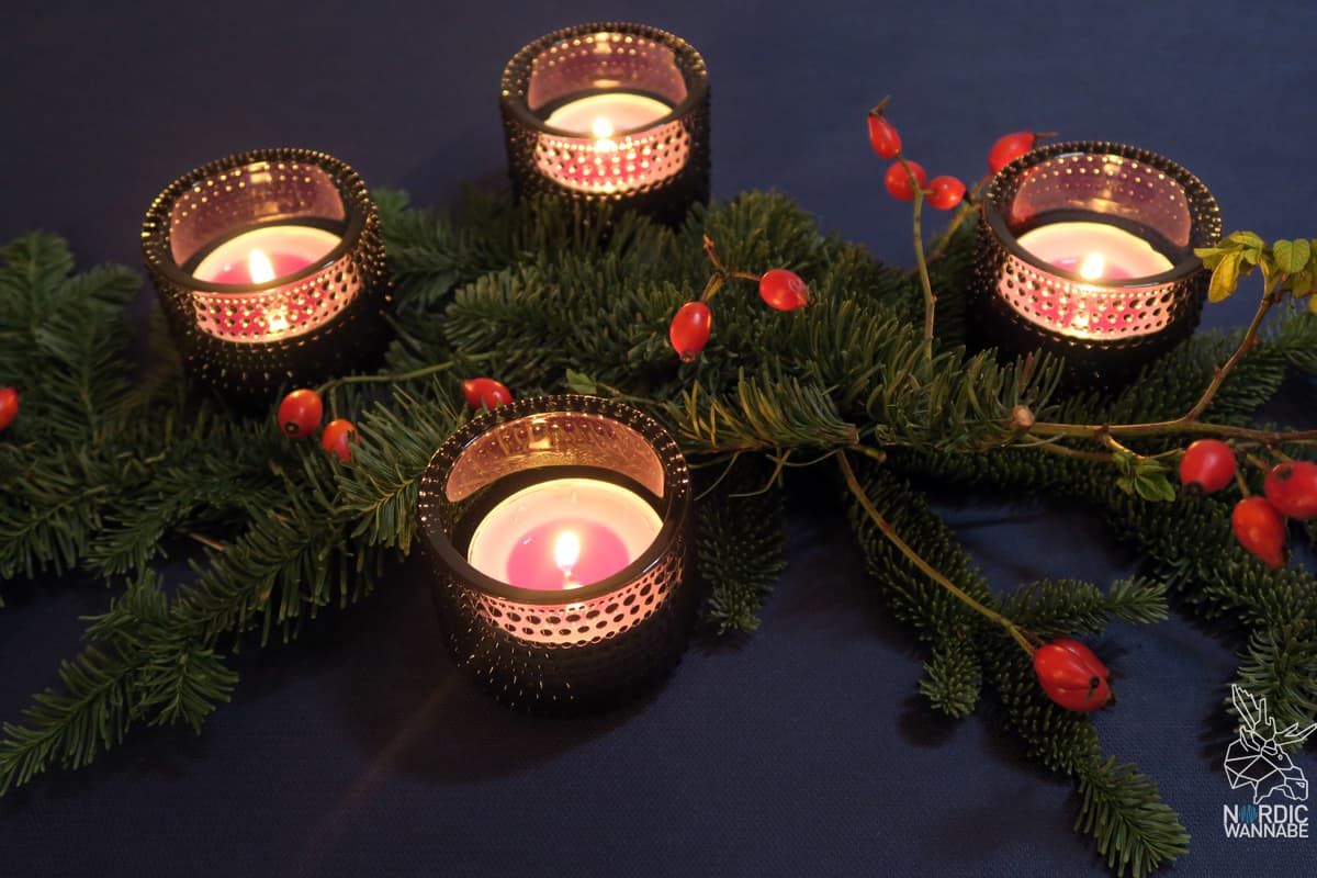 Iittala, Geschirr, Glas, Finnland, finnisches Design, Weihnachten, Skandinavisches Design, Hygge, Gemütlich, Alvar Aalto, Teelichter, Vasen, Teller, finnische Marke, Tassen, Keksdosen, skandinavische Weihnachtsdeko