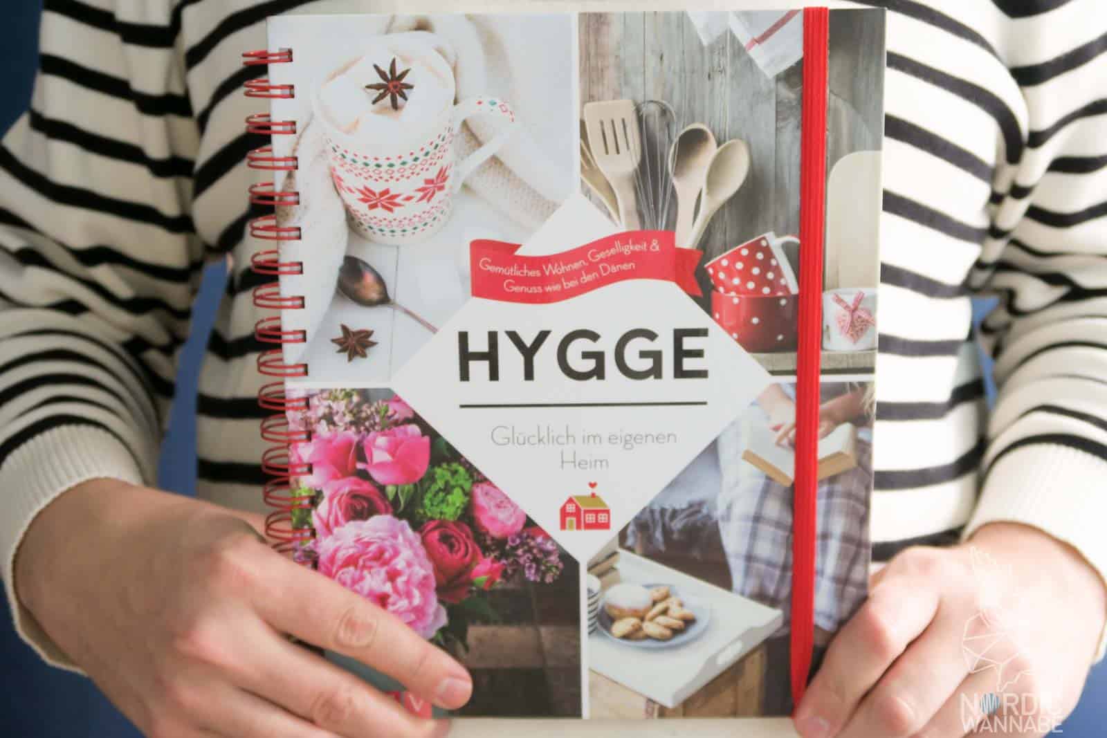 Hygge Buch, Hygge Blog, Dänisches Lebensgefühl, hyggelig Kochen, Geselligkeit, Hyggelig Einrichten, New Nordic, Rezept Zimtschnecken, NordicWannabe