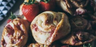 Schwedische Zimtschnecken mit Erdbeeren, Rezept, Schweden, Blog, Erdbeeren, Schwedische Zimtschnecken, Kardamom