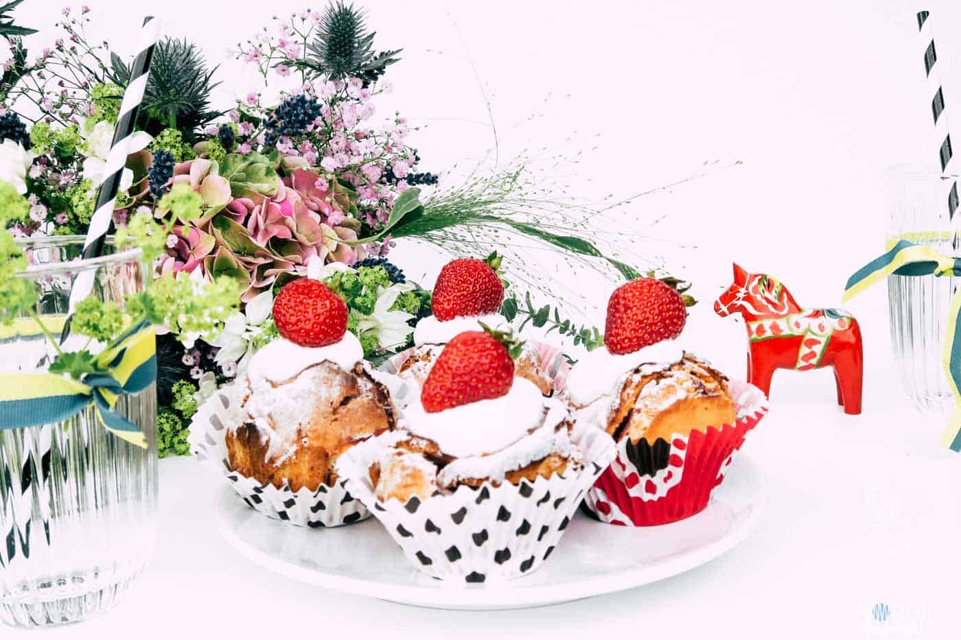 Mittsommer-Rezept, Erdbeermuffins, Schweden, Skyr Muffins, Midsommar, MIttsommer Rezept, Mittsommerfest