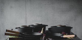 Gusseisen-Pfanne für Induktion , Fiskars, Finnland, Finnische Geschirrserie, Kochgeschirr