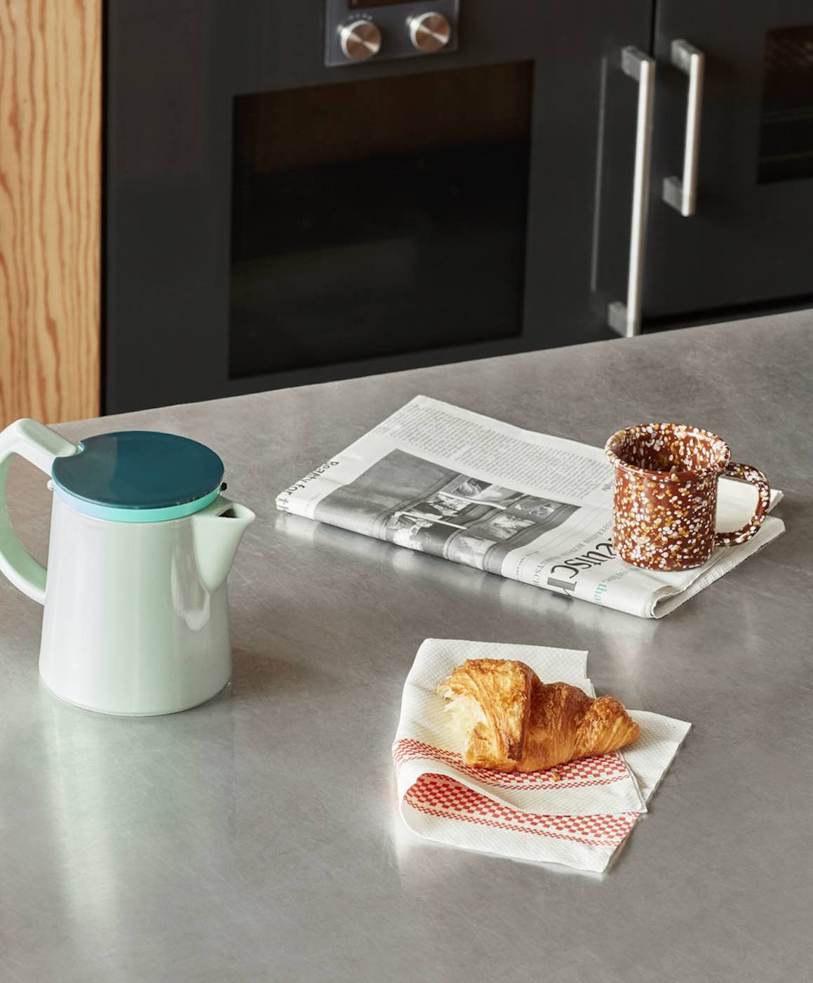 HAY Neuheiten 2020, HAY, Hocker, Vasen, Duftlampen, Kerzenhalter, Skulpturen, Servietten, Glasstrohhalme, Geschirrhandtuch