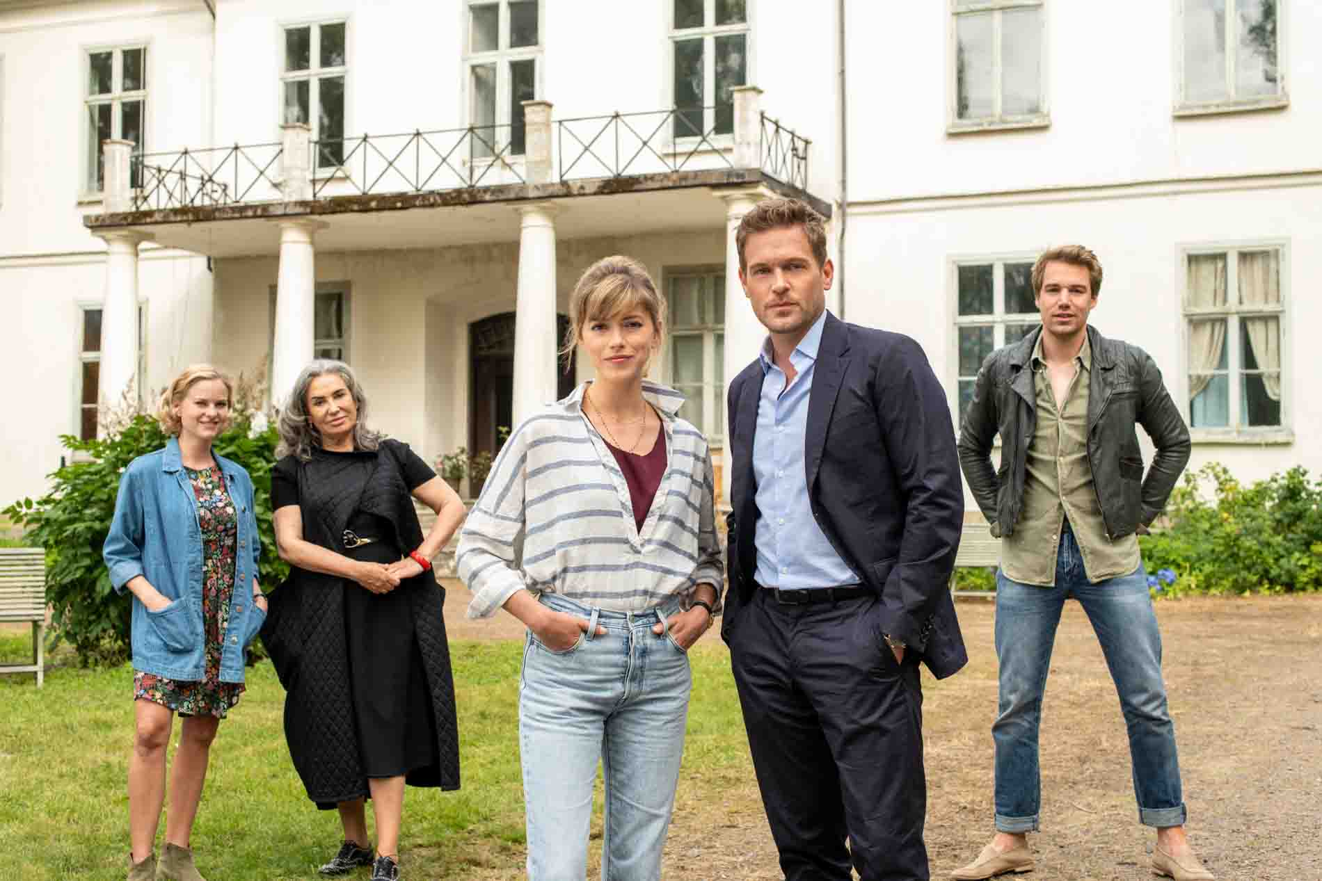 Inga Lindström, Schweden, Filme, Das Haus der 1000 Sterne 