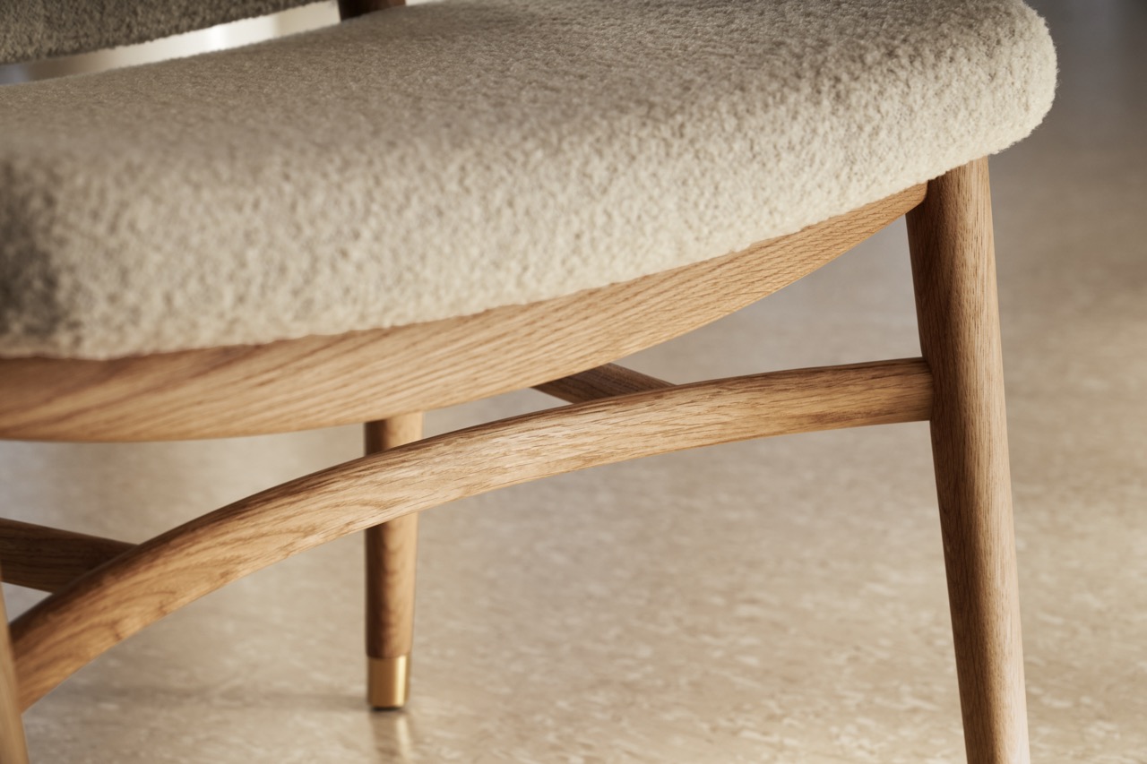 Vilhelm Lauritzen Monarch Chair