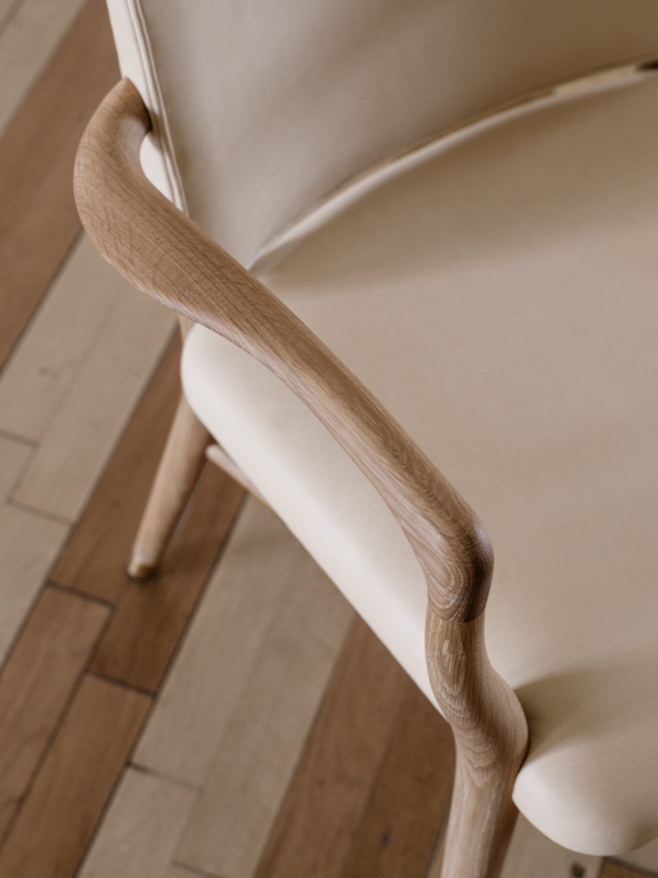 Vilhelm Lauritzen Monarch Chair