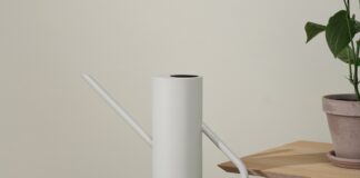 Blumengießkanne im Skandi Stil